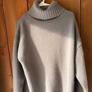 Extreme cashmere sweater